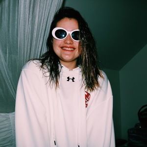 Meet your Posher, Lexie